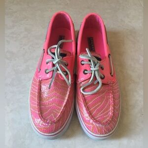 Women’s pink Sperry top-siders